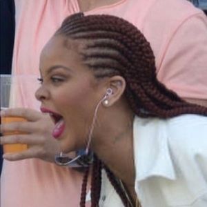 Meet your Posher, Priscilla